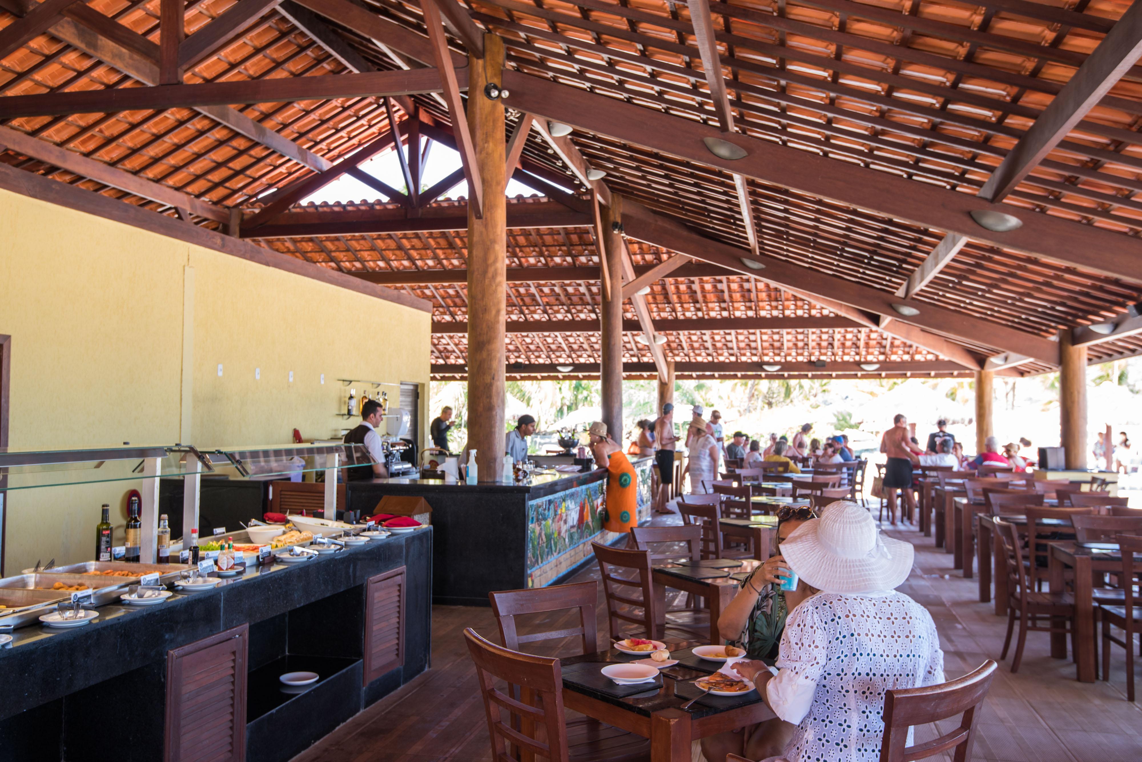 Vila Gale Cabo Cabo de Santo Agostinho Exterior foto The buffet at the resort