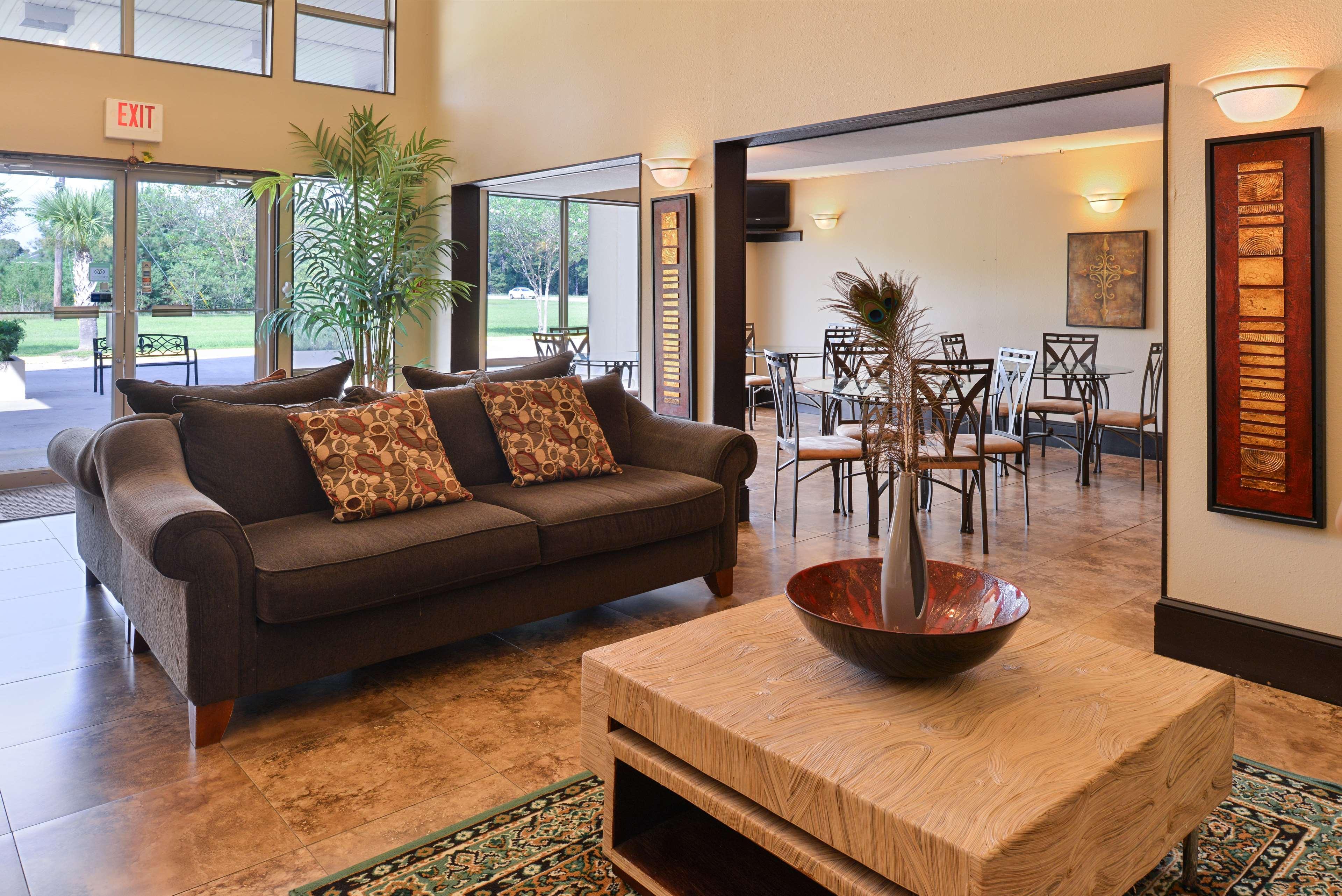 Vila Gale Cabo Cabo de Santo Agostinho Exterior foto The lobby of the Student Union Building